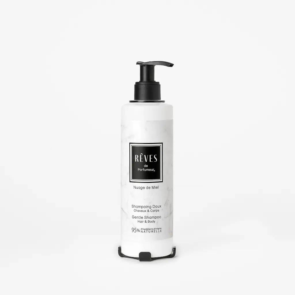 Reves-nuage-packshot-shampoing-doux-soclenoir1.webp