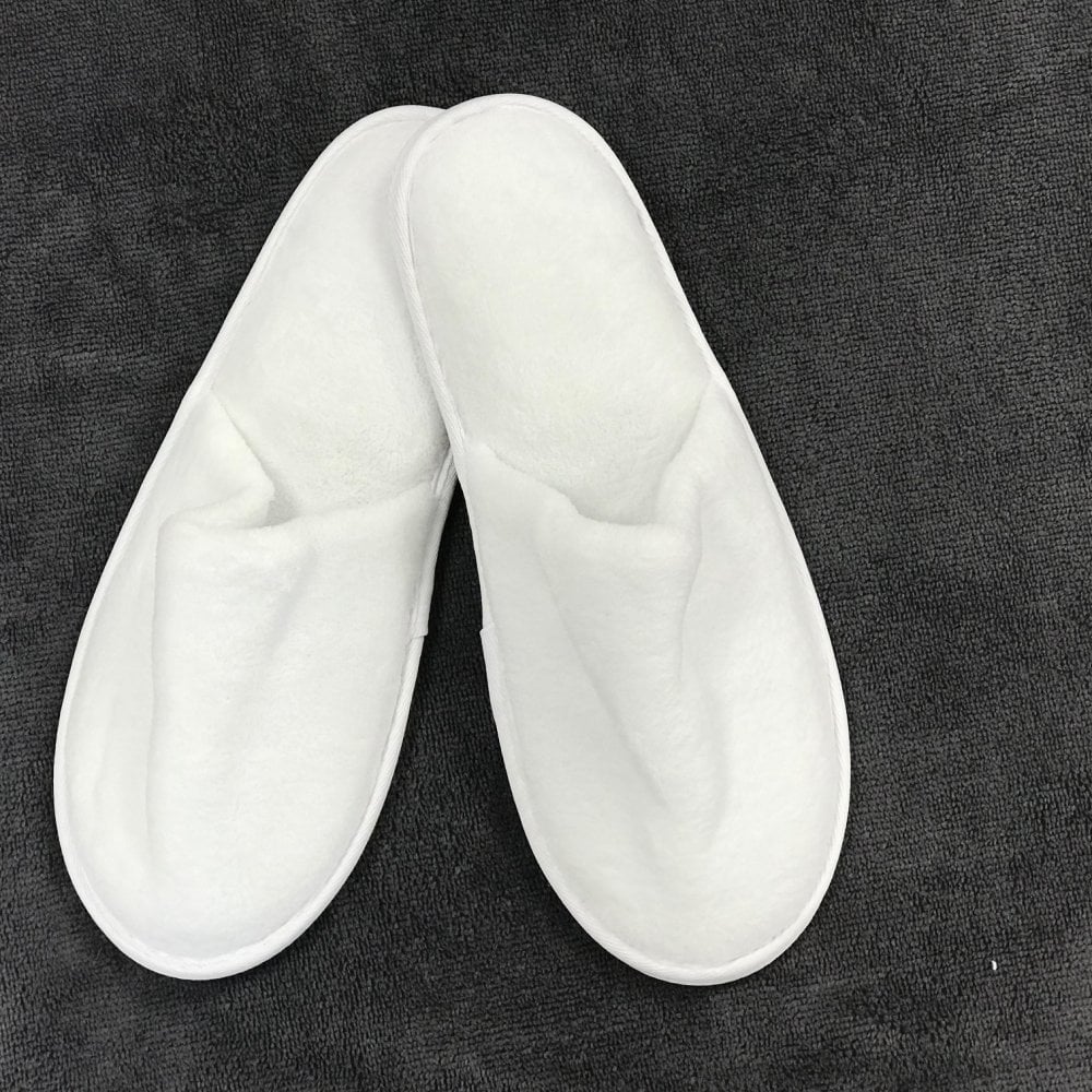 [SLIPSFCLM01] Luxury Fleece Slippers - Washable and reuseable Size M
